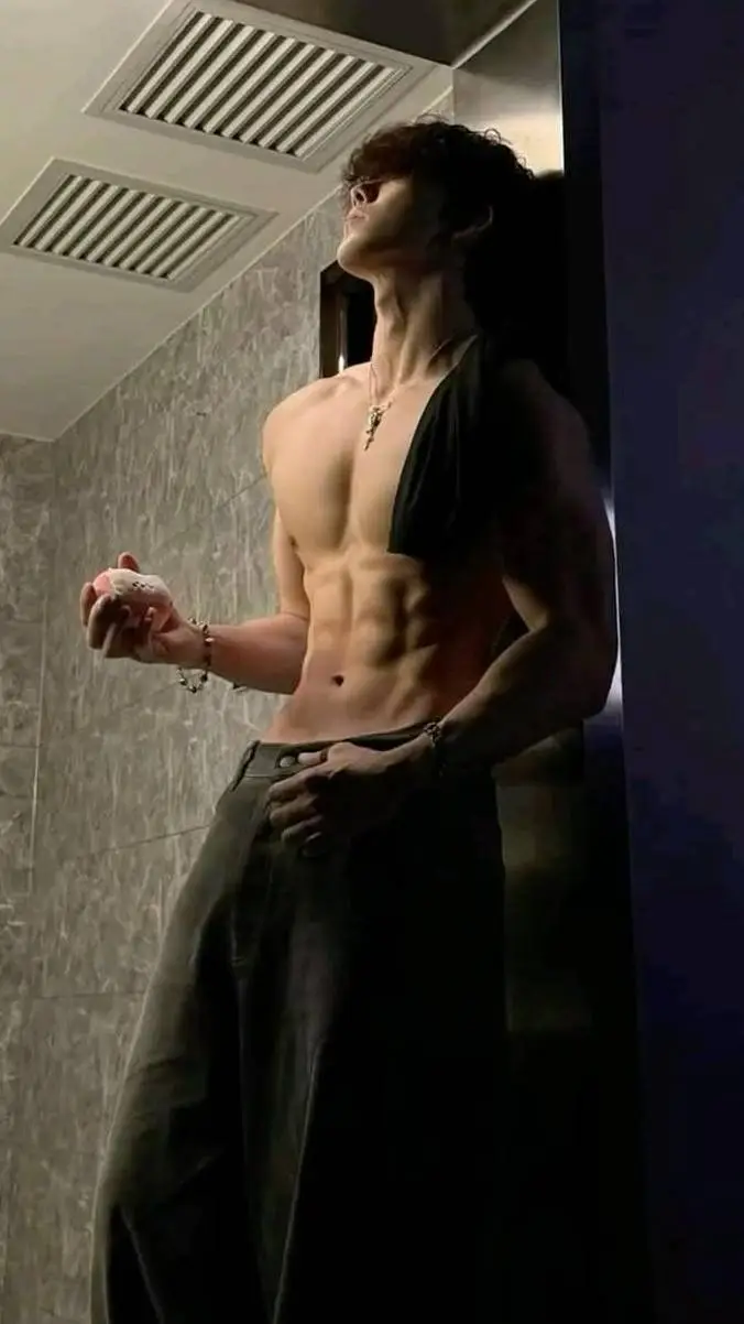 ai character: Damian background