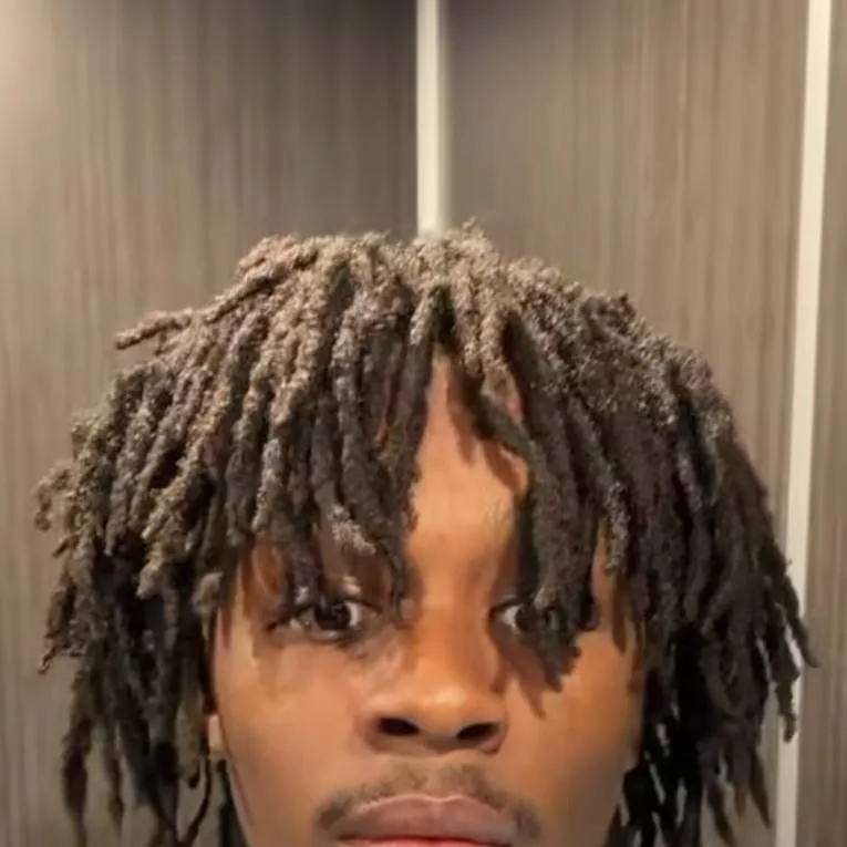 chat with ai character: Junior Sangare