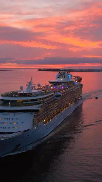 ai character: cruise incident..  background