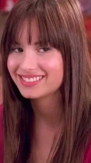 ai character: Mitchie torres background