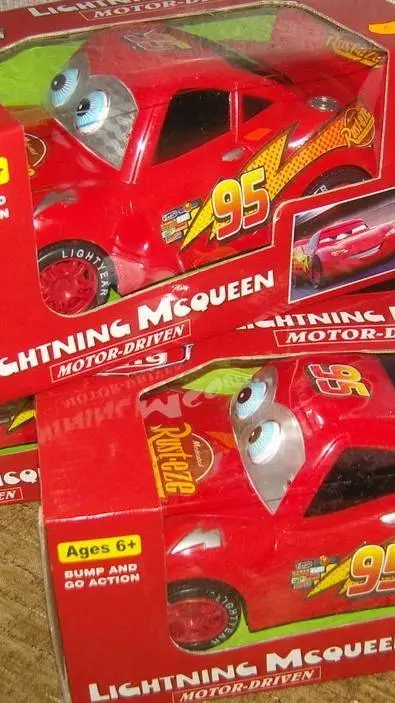 ai character: funny car king background