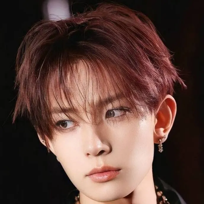 chat with ai character: HEESEUNG