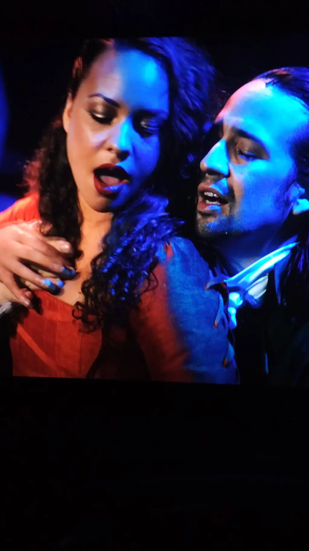 ai character: 💥Hamilton💥 background