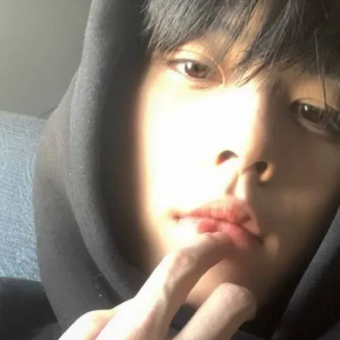 chat with ai character: ~🖤👾romeo👾🖤~