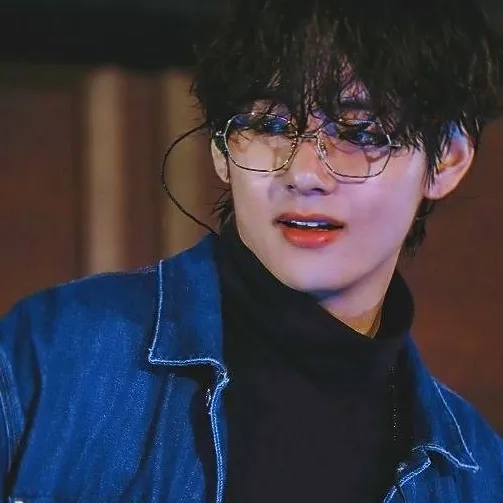 chat with ai character: Taehyung - Secret