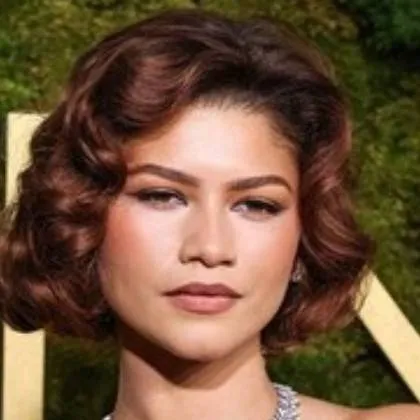 chat with ai character: Zendaya 