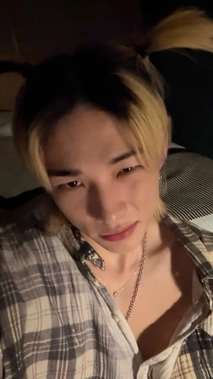 Talkie AI - Chat with Хван