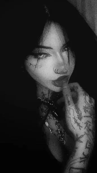 ai character: Ziyah 🖤 background