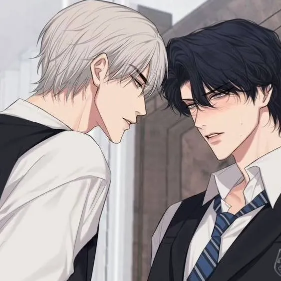 chat with ai character: Felix🖤🤍