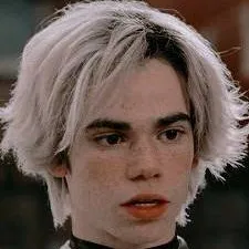 chat with ai character: Carlos (♡)