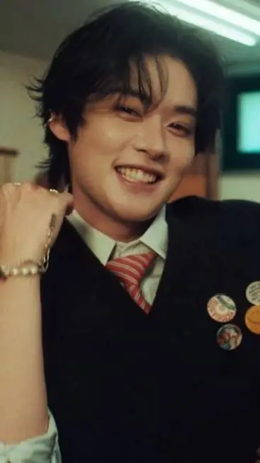 ai character: Lee know  background