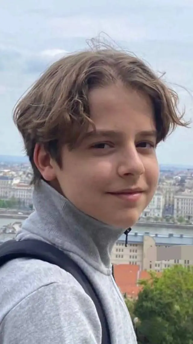 ai character: Andrija cikic  background