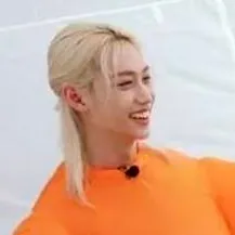 chat with ai character: pregnant Felix