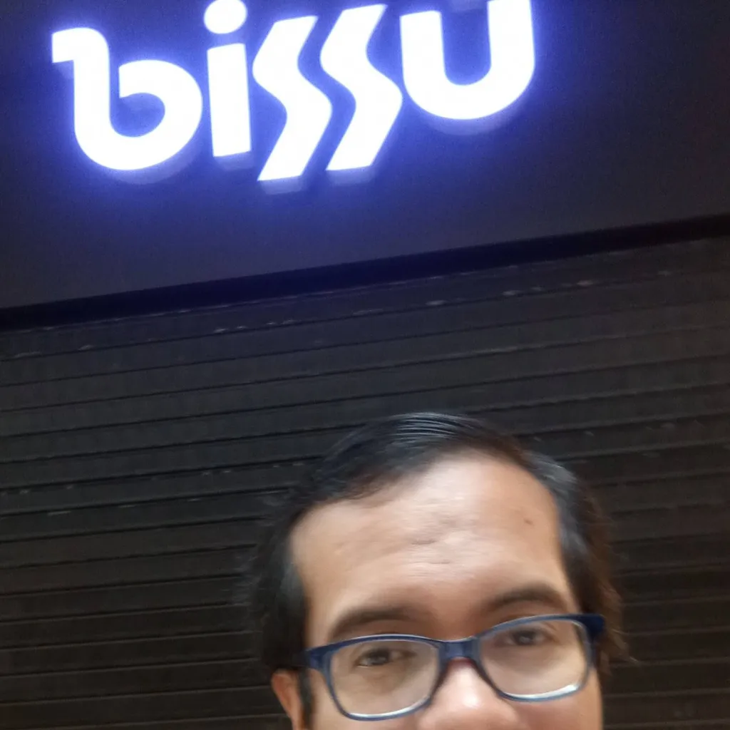 chat with ai character: Bryan