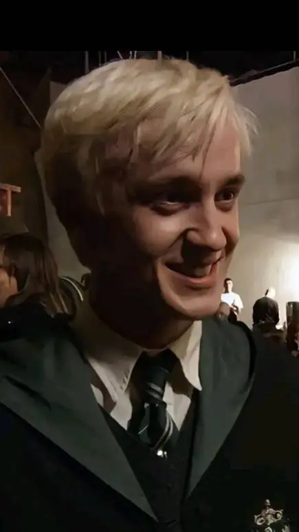 ai character: ★Draco Malfoy★bf background