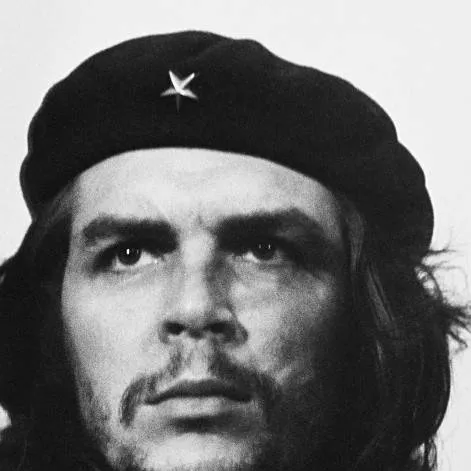 chat with ai character: Che guevara 🫡