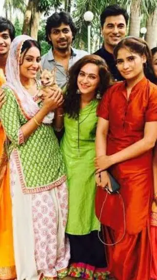 ai character: The Heir.  background