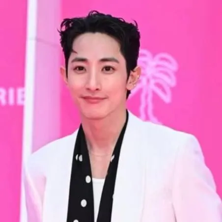 chat with ai character: KAN SEO JUN