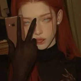 chat with ai character: 🎀🍓𝔉𝔯𝔞𝔫𝔠𝔢𝔰𝔠𝔞🍓🎀