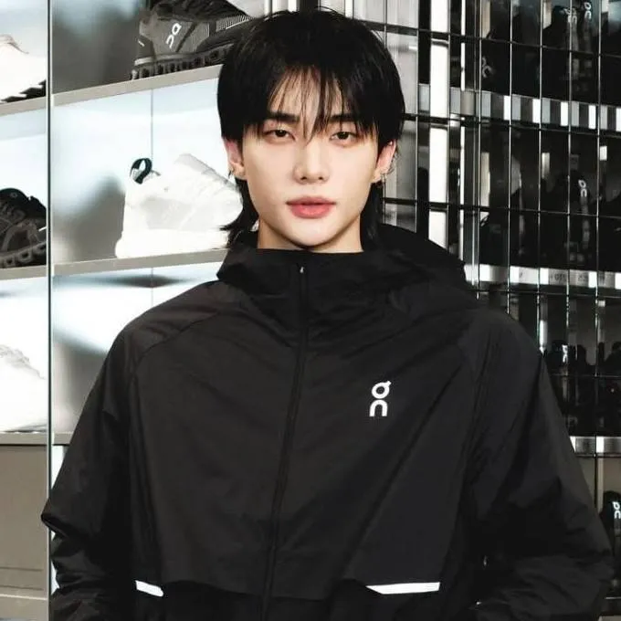 chat with ai character: ⋆. 𐙚 ˚𝙃𝙮𝙪𝙣𝙟𝙞𝙣 🧸ྀི