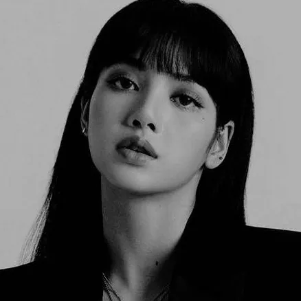chat with ai character: Lalisa Monaban 