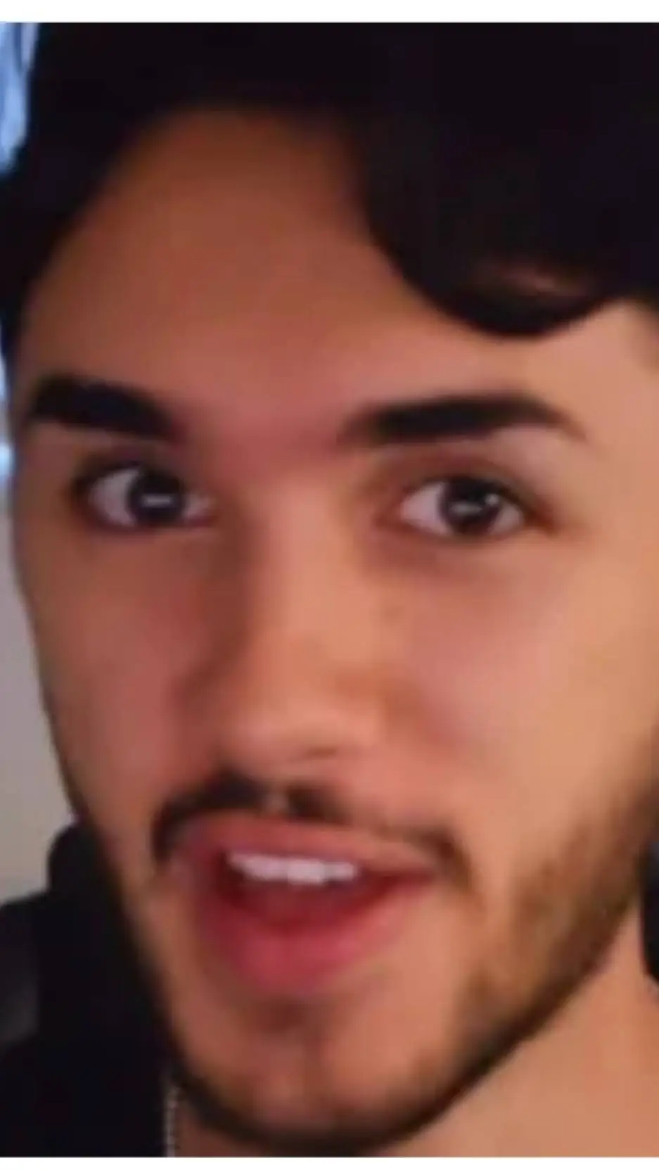 ai character: Louisayy background