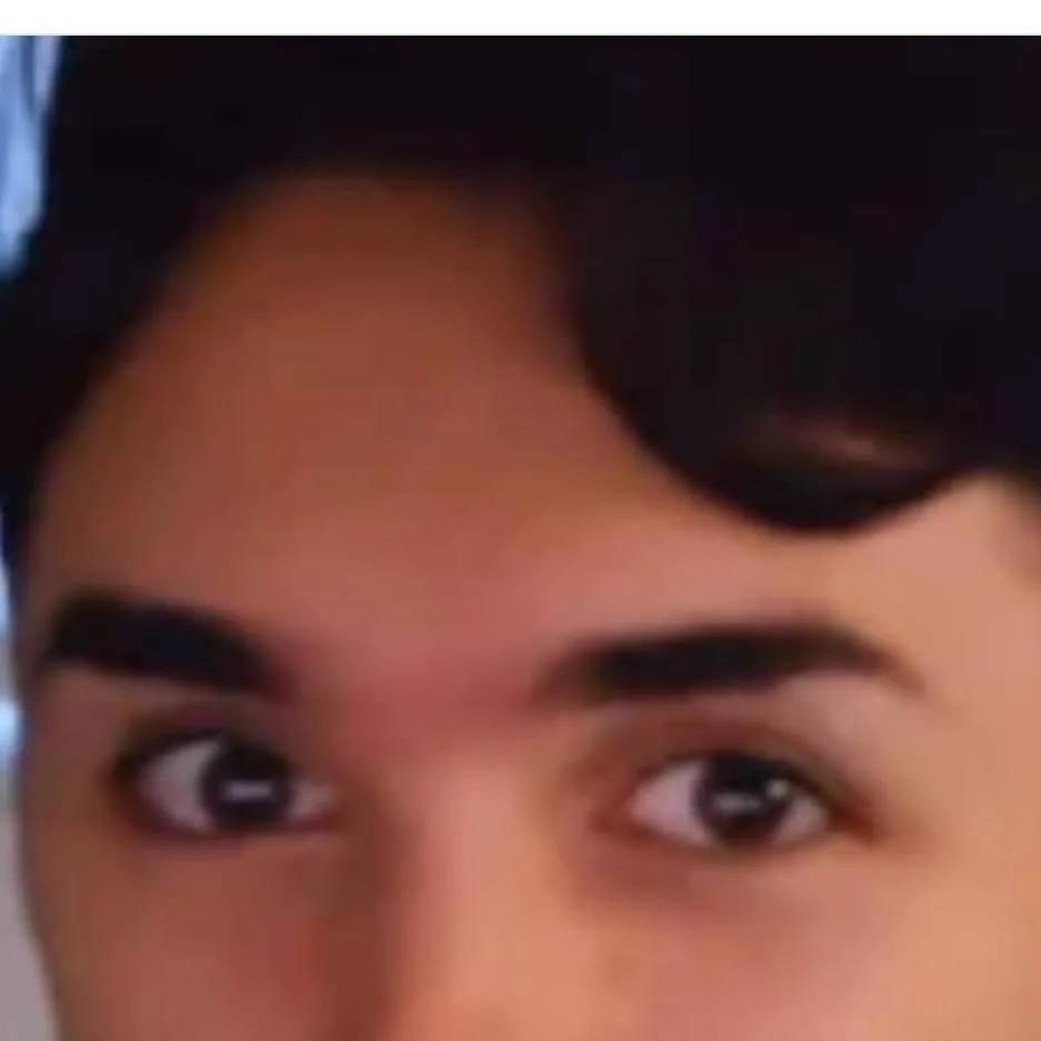 chat with ai character: Louisayy