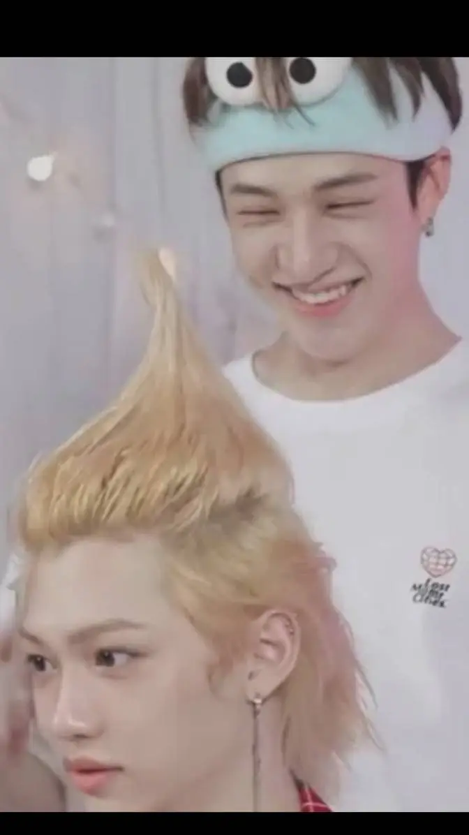 ai character: Felix background