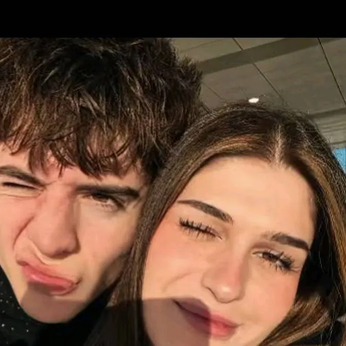 chat with ai character: apolo x Carol 