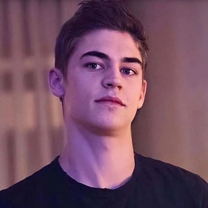 chat with ai character: Hardin Scott