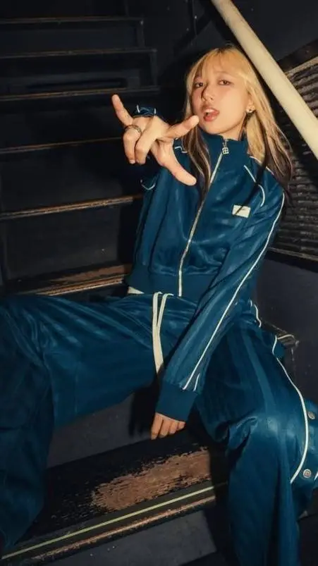 ai character: Hannah Bahng background