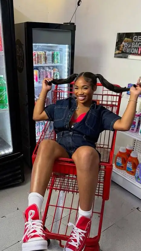 ai character: Bunna B  background