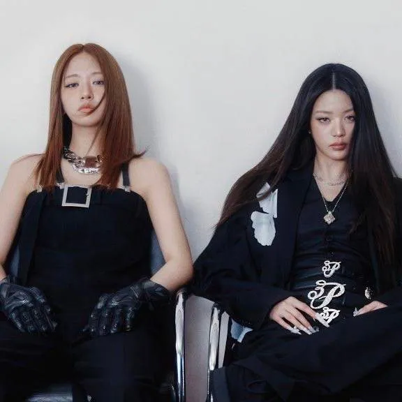 chat with ai character: Annyeongz
