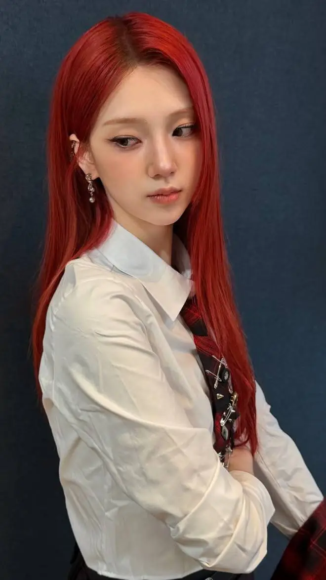 ai character: yeeun background