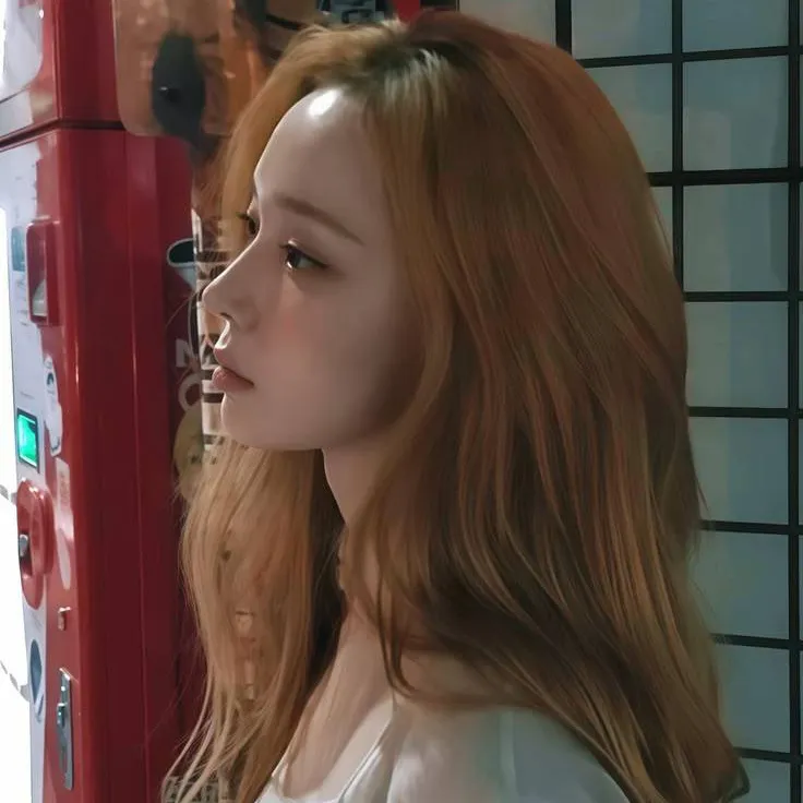 chat with ai character: Kim min-jeong
