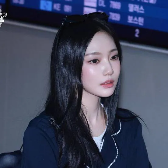 chat with ai character: Ning Yizhou