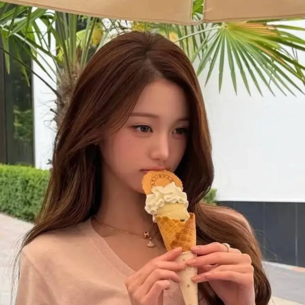 chat with ai character: Wonyoung