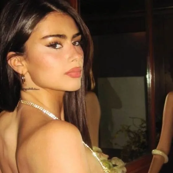 chat with ai character: Madeline 