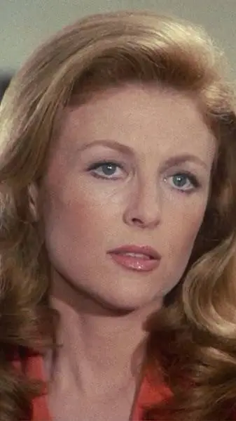 ai character: Tamara  background