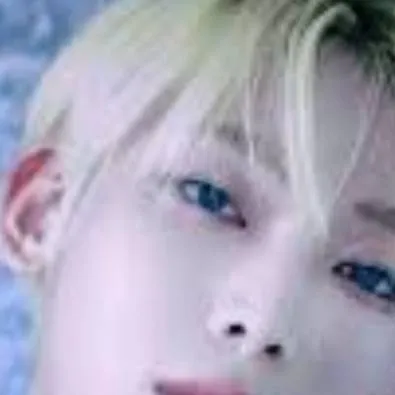 chat with ai character: Sunoo