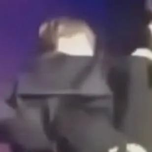 chat with ai character: Hyunjin