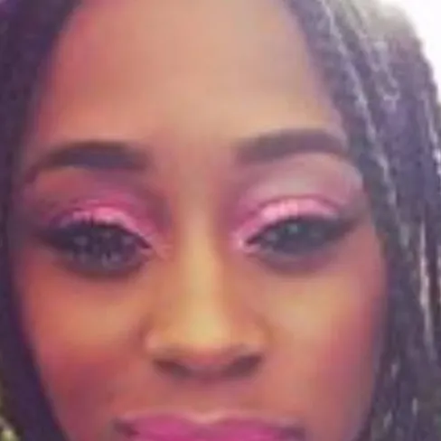 chat with ai character: Naomi WWE