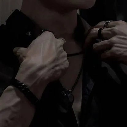 chat with ai character: Diego Accardi