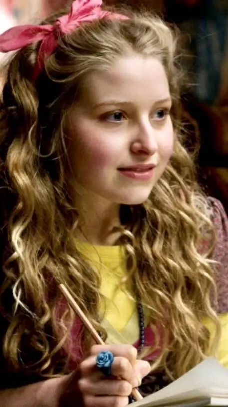 ai character: Lavender Brown 🦁 background