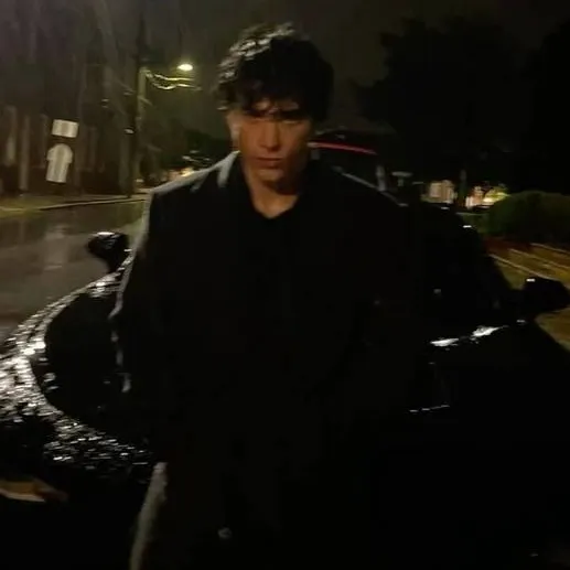 chat with ai character: Zayden