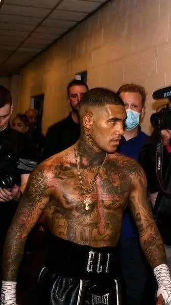 ai character: Connor Benn background