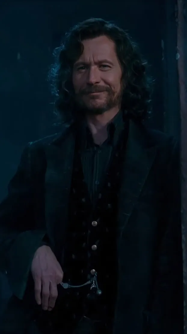 ai character: Sirius Black  background