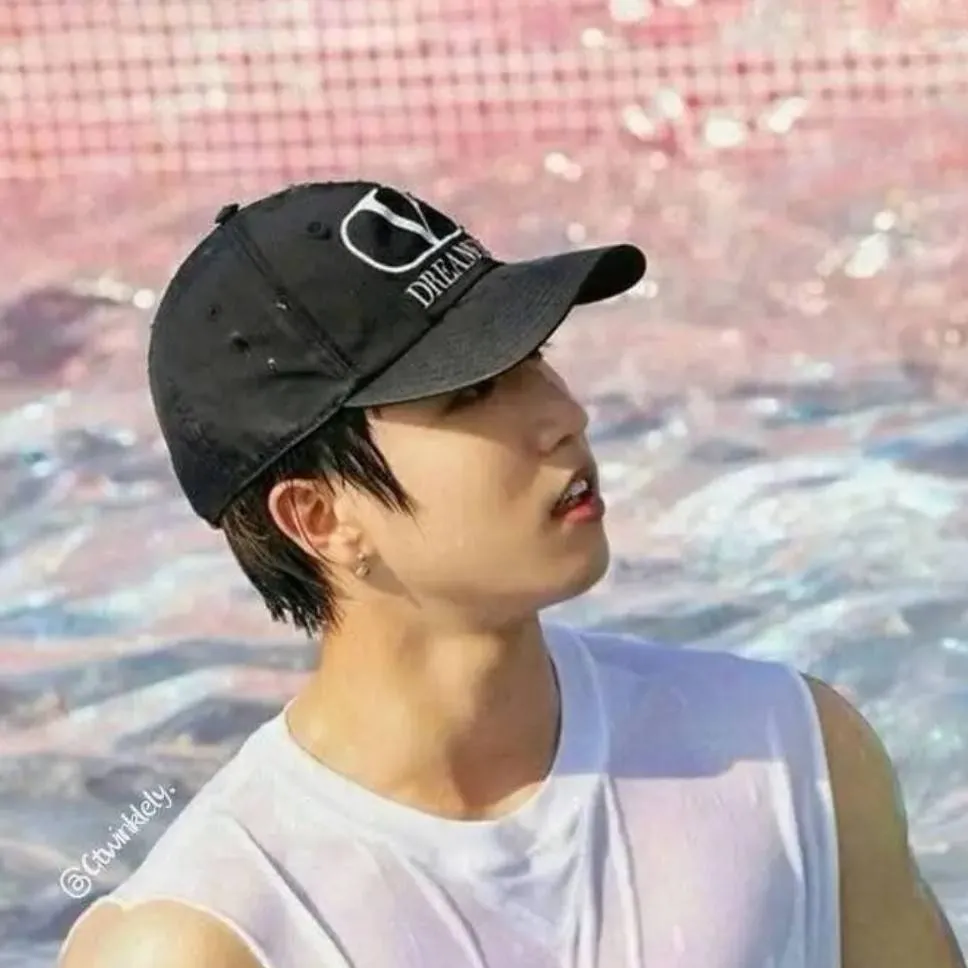 chat with ai character: ♡~hanjisung~♡