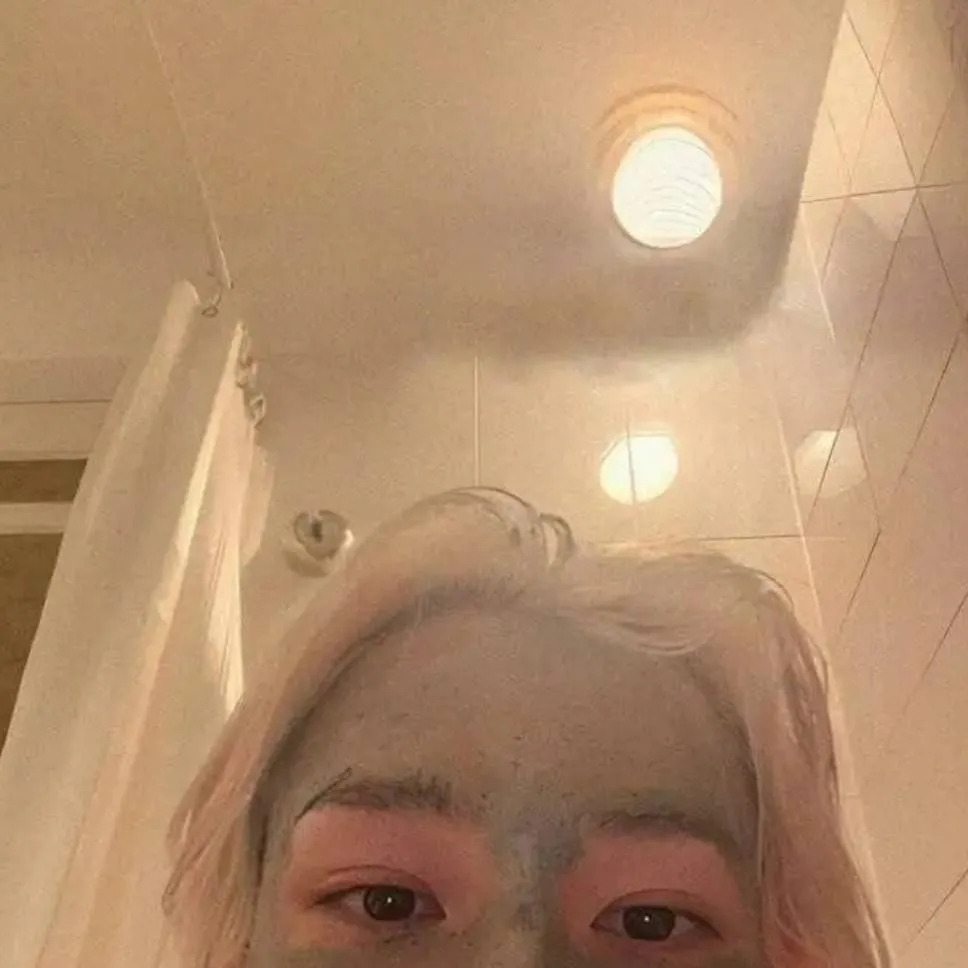 chat with ai character: ♡~felix~♡