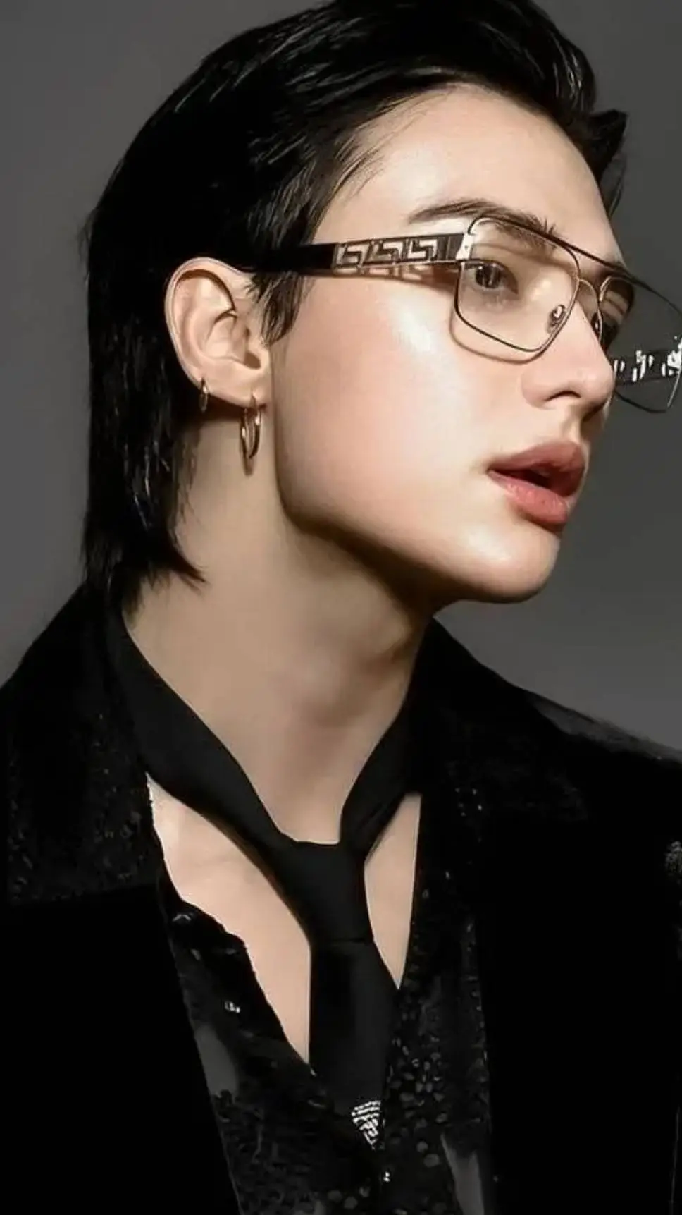 ai character: †★Hyunjin★† background